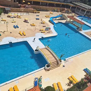 Apartamento T2 With Pool, 300m From The, Portimão